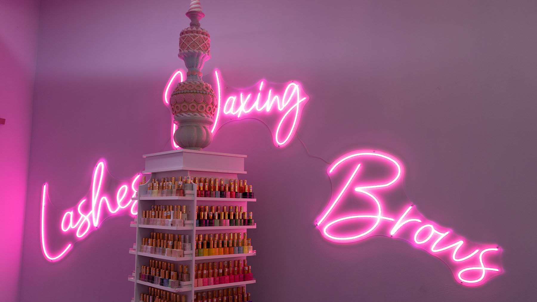 Professional waxing hair removal services in Miami